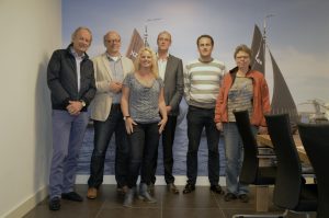 Deel van de CDA fractie op bezoek bij vishandel Bunschoten.